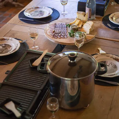 Дом отдыха Au Bois Dormant 15 Personnes